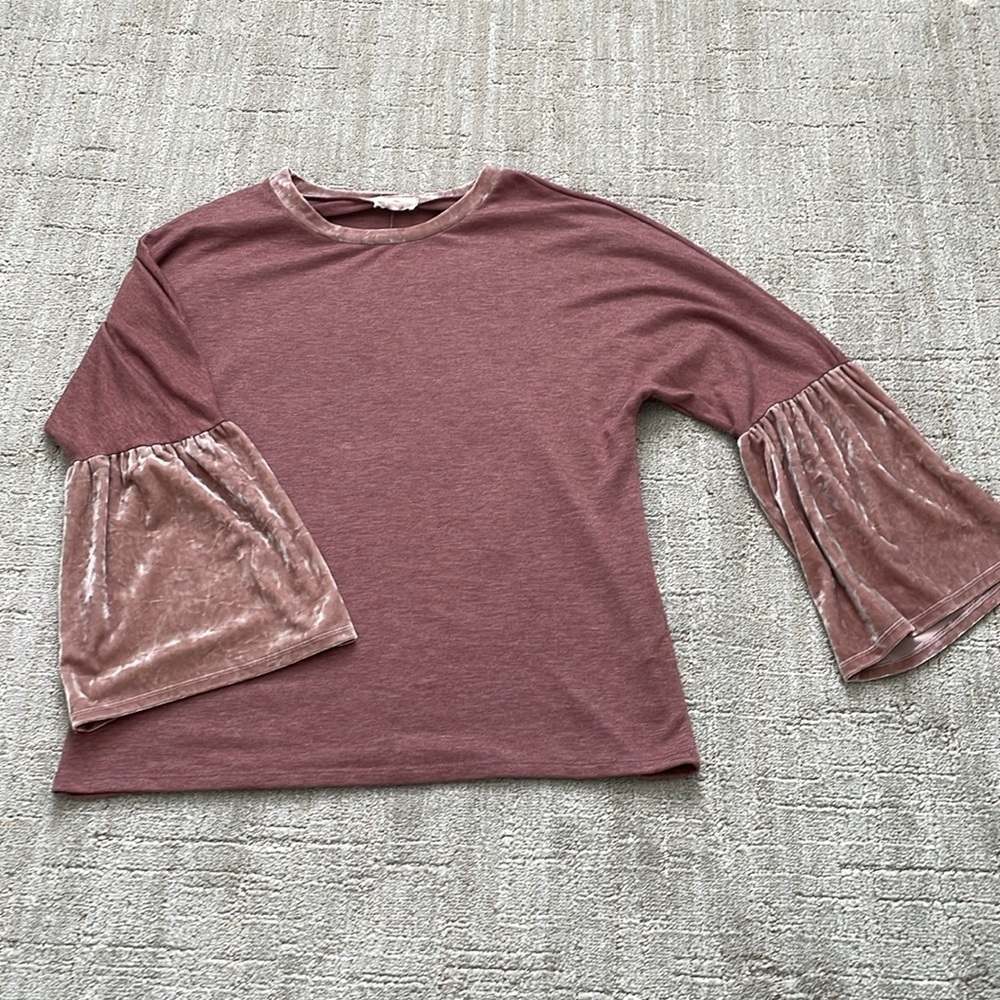 Hummingbird dark rose French terry knit top with velvet sz M - Picture 3 of 5